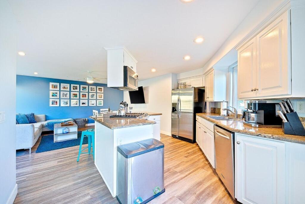 Stunning South Mission Home With Private Rooftop & Ocean Views! San Diego Eksteriør bilde